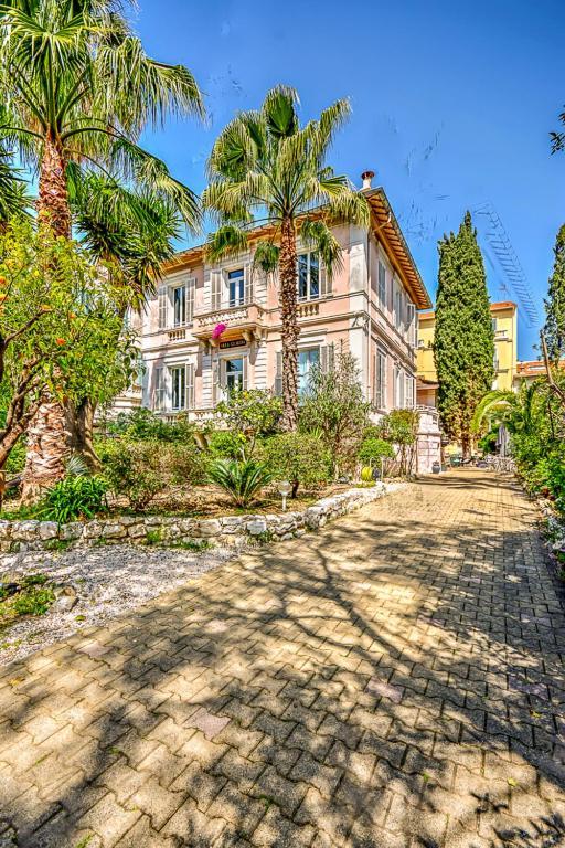 Villa Claudia Hotel Cannes Centre - Parking Exterior photo